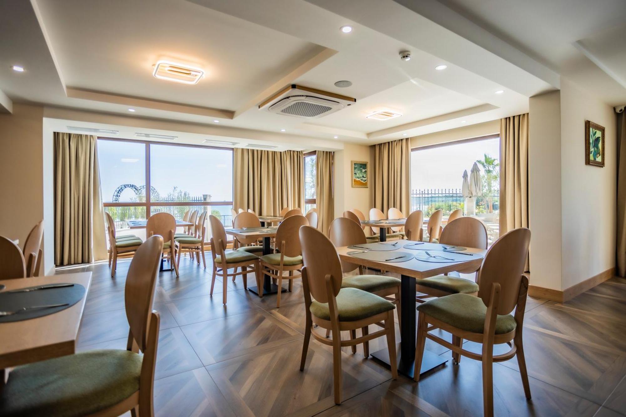 Natura All Seasons Boutique Hotel Burgas City Exteriér fotografie